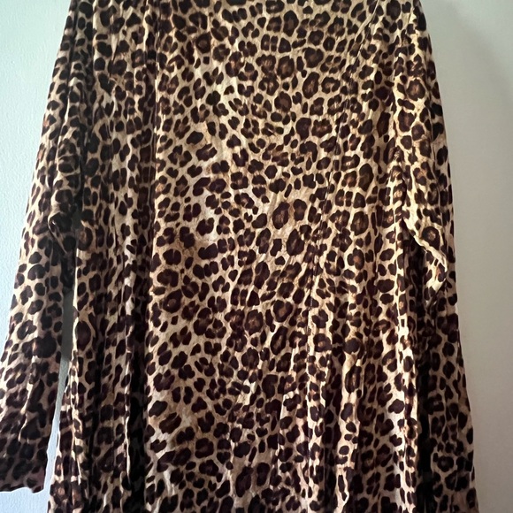 Torrid Super Soft Scoop Neck Fit And Flare Long Sleeve Top - Picture 9 of 9